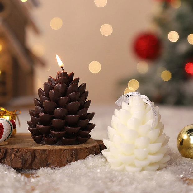 Christmas Pinecone Scented Candle Xmas Holiday Aromatherapy Candle for Festive Table Holder Decoration