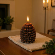 Christmas Pinecone Scented Candle Xmas Holiday Aromatherapy Candle for Festive Table Holder Decoration